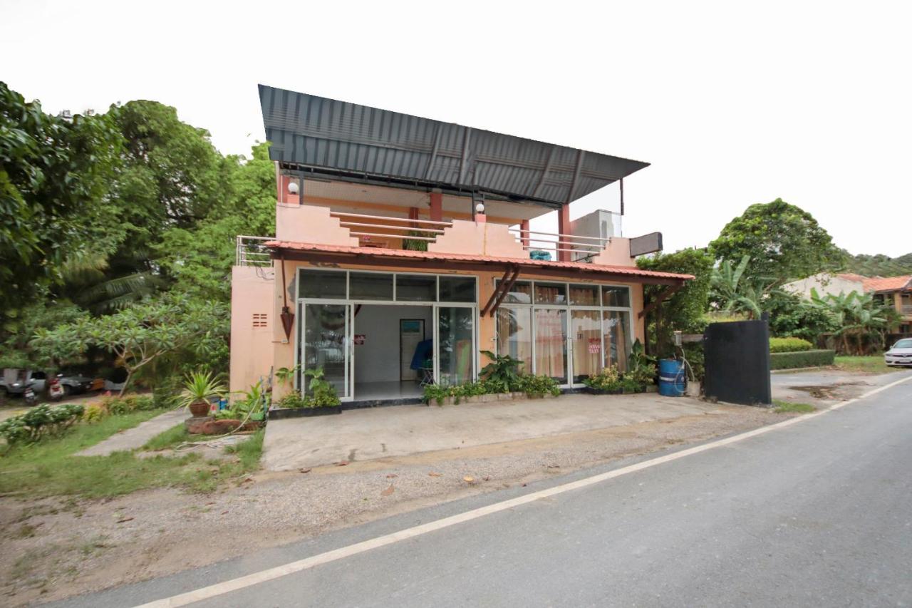 Oyo 1120 The Royhanna Beach Home Klong Muang pláž Exteriér fotografie
